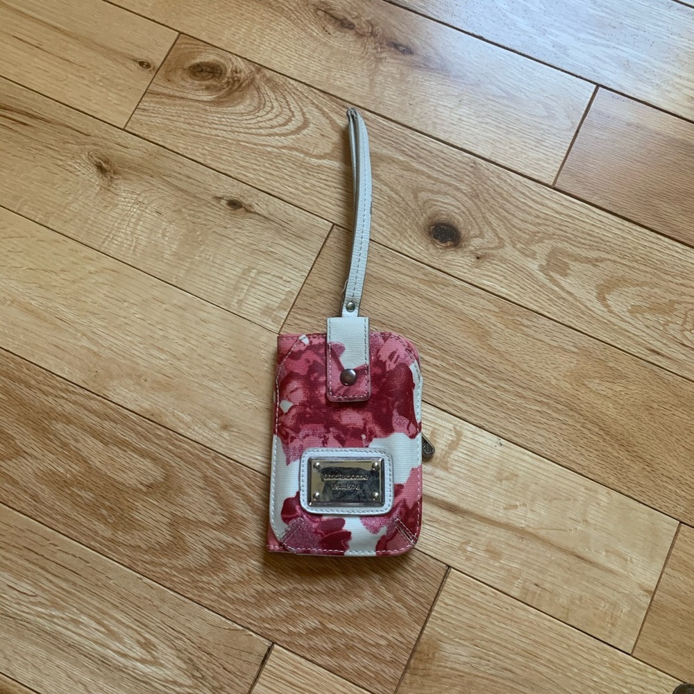 Liz Claiborne wristlet